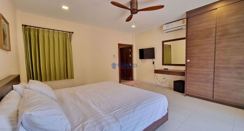 For rent 4 bedrooms house in East Pattaya, Pattaya