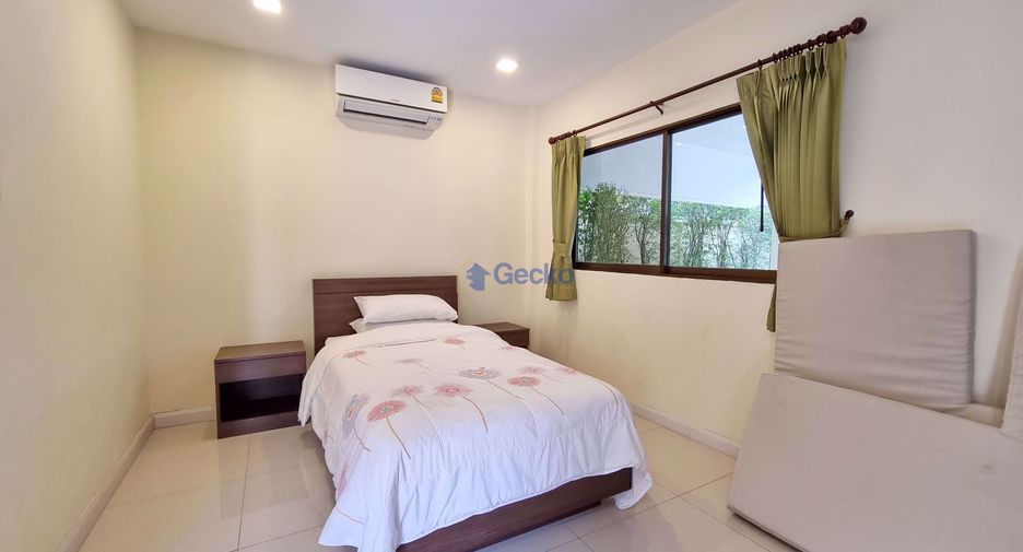 For rent 4 bedrooms house in East Pattaya, Pattaya