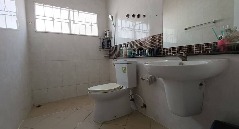 出售 3 卧室 独立屋 在 Khlong Sam Wa, 曼谷