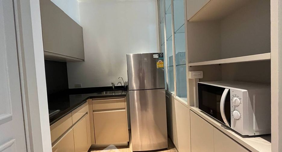 Condo en alquiler de 1 habitaciones en Khlong Toei, Bangkok
