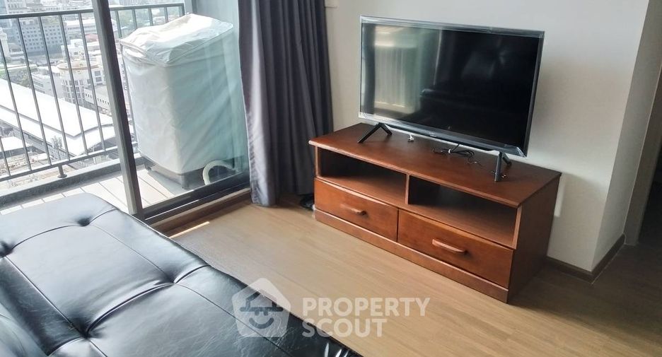For rent 2 bedrooms condo in Phra Khanong, Bangkok