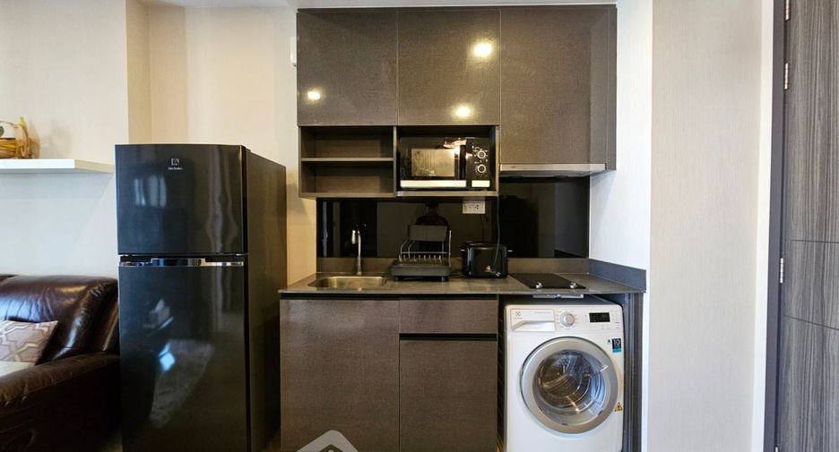 Wohnung zur Miete mit 2 Zimmer in Khlong Toei, Bangkok