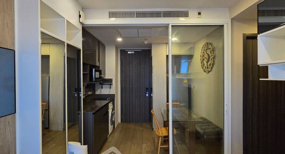 Wohnung zur Miete mit 2 Zimmer in Khlong Toei, Bangkok