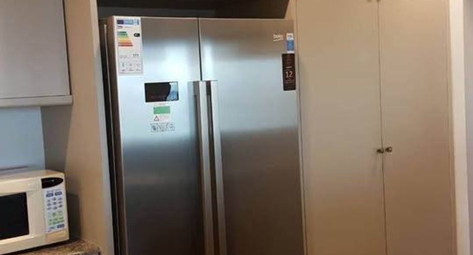 For rent 2 bedrooms condo in Khlong San, Bangkok