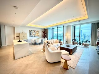 Condo en alquiler de 3 habitaciones en Sathon, Bangkok