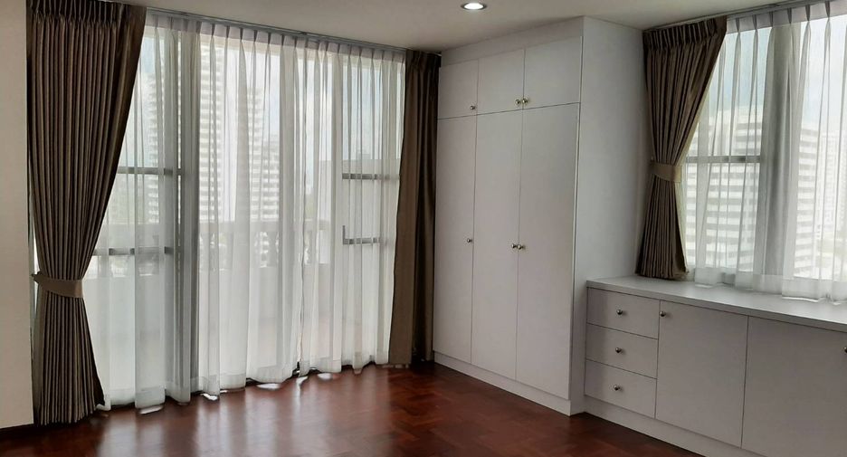 Wohnung zur Miete mit 4 Zimmer in Khlong Toei, Bangkok