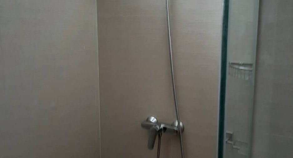 Wohnung zur Miete mit 4 Zimmer in Khlong Toei, Bangkok