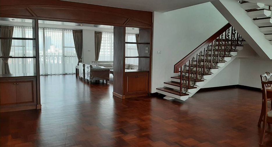 Wohnung zur Miete mit 4 Zimmer in Khlong Toei, Bangkok