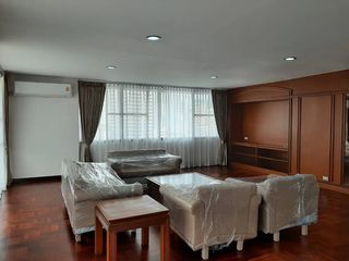 ให้เช่า 4 ห้องนอน คอนโด ใน คลองเตย, กรุงเทพฯ