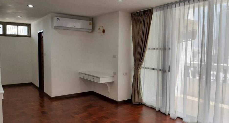 Wohnung zur Miete mit 4 Zimmer in Khlong Toei, Bangkok