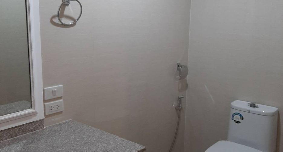 Wohnung zur Miete mit 4 Zimmer in Khlong Toei, Bangkok