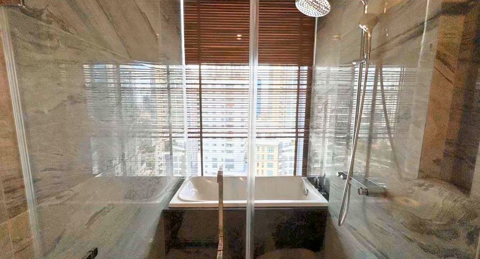 Wohnung zur Miete mit 2 Zimmer in Khlong Toei, Bangkok