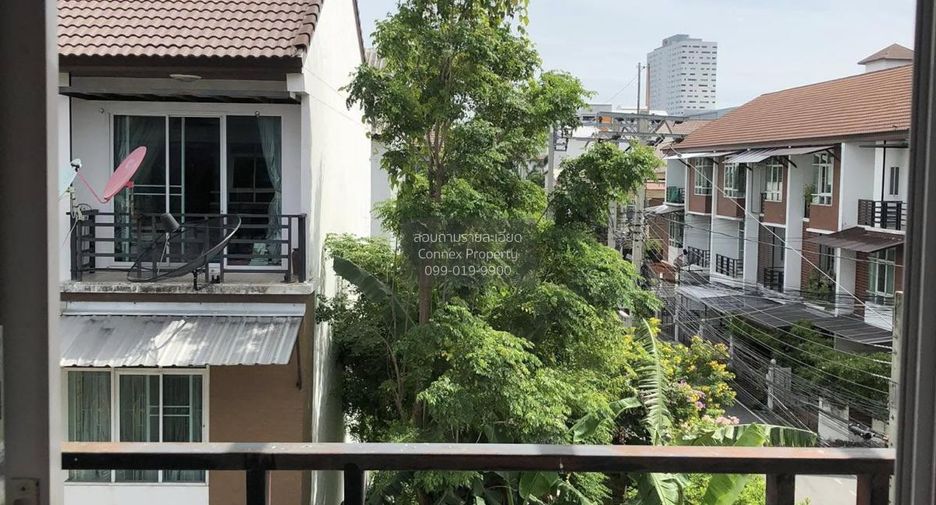 出租 3 卧室 联排别墅 在 Pak Kret, Nonthaburi