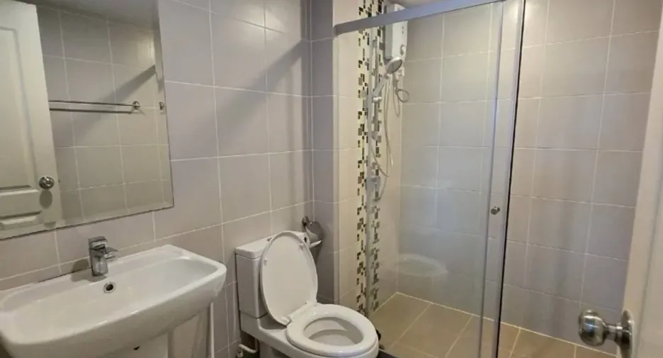 For sale and for rent 1 bed condo in Bang Phlat, Bangkok