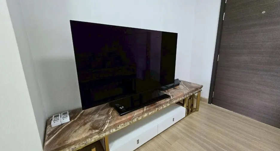 For sale and for rent 1 bed condo in Bang Phlat, Bangkok