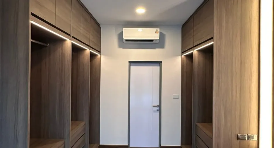 出租 4 卧室 独立屋 在 Bang Phli, Samut Prakan