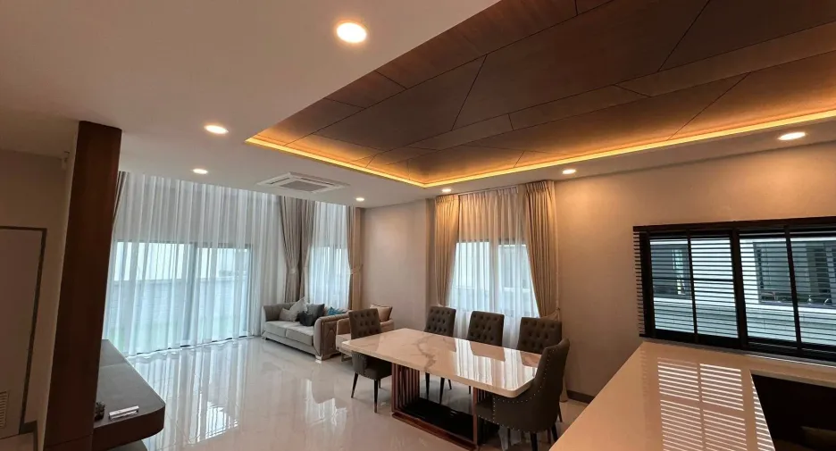 出租 4 卧室 独立屋 在 Bang Phli, Samut Prakan