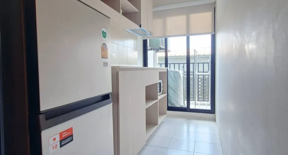 Wohnung zur Miete mit 1 Zimmer in Wang Thonglang, Bangkok