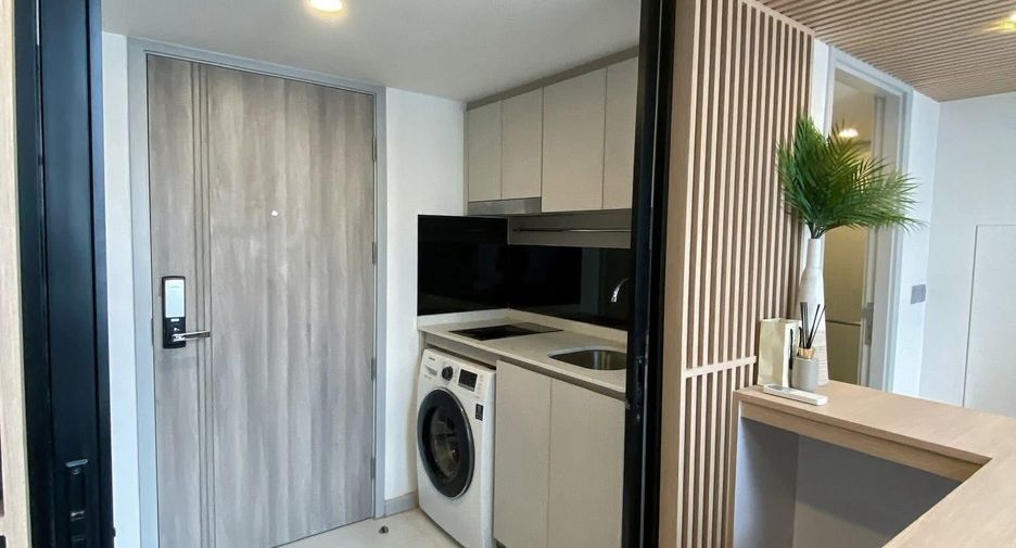 For sale 1 bed condo in Sathon, Bangkok