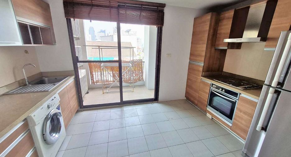 À louer 2 chambres condo à Watthana, Bangkok