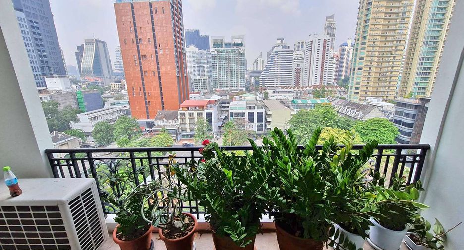 À louer 2 chambres condo à Watthana, Bangkok
