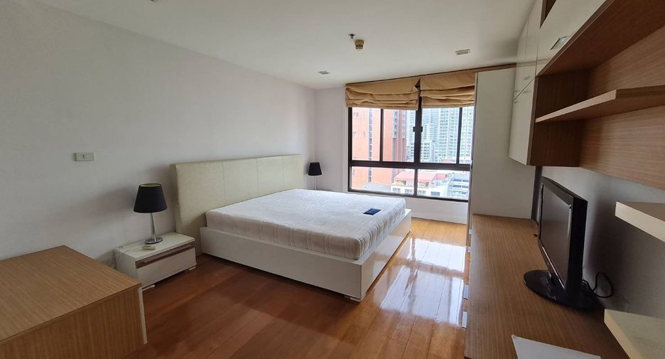 For rent 2 ベッドルーム condo in Watthana, Bangkok