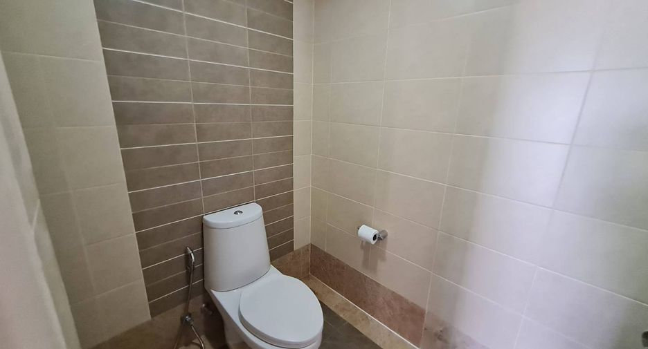 For rent 2 ベッドルーム condo in Watthana, Bangkok