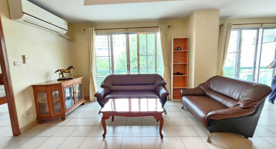 For rent 2 ベッドルーム condo in Watthana, Bangkok