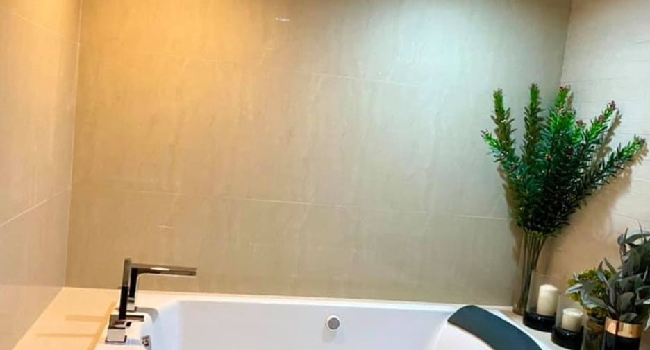 For rent 2 ベッドルーム condo in Sathon, Bangkok