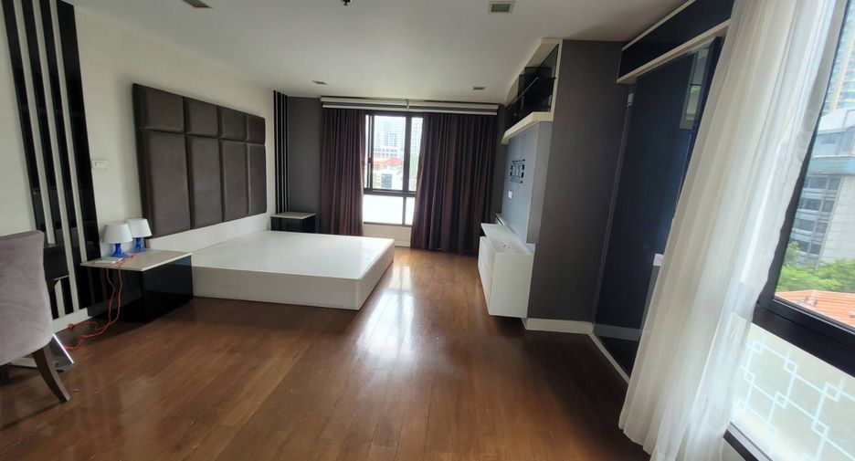 For rent 2 ベッドルーム condo in Watthana, Bangkok