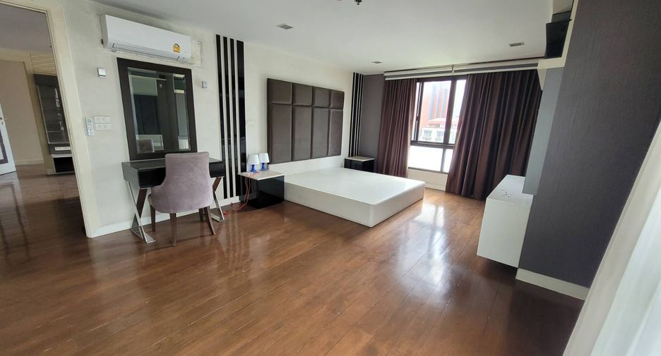 For rent 2 ベッドルーム condo in Watthana, Bangkok