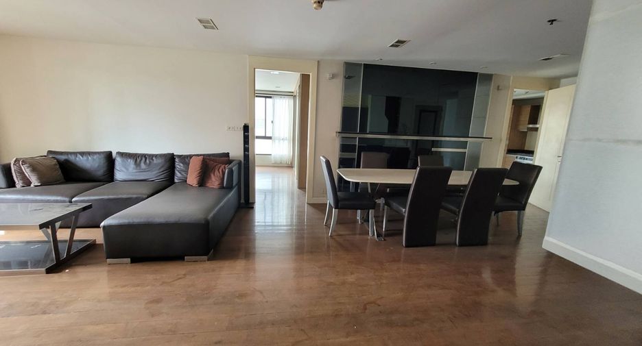 For rent 2 ベッドルーム condo in Watthana, Bangkok