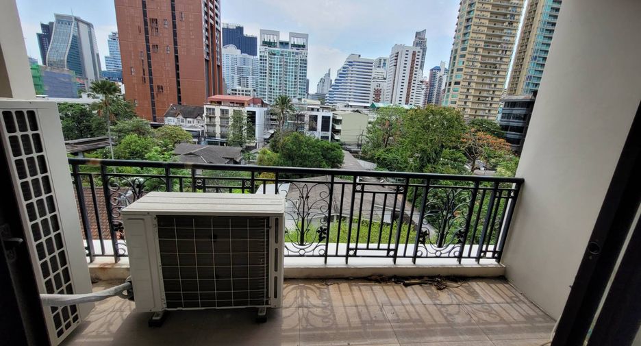 For rent 2 ベッドルーム condo in Watthana, Bangkok