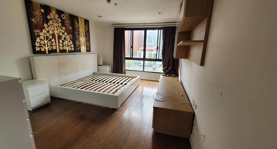 For rent 2 ベッドルーム condo in Watthana, Bangkok