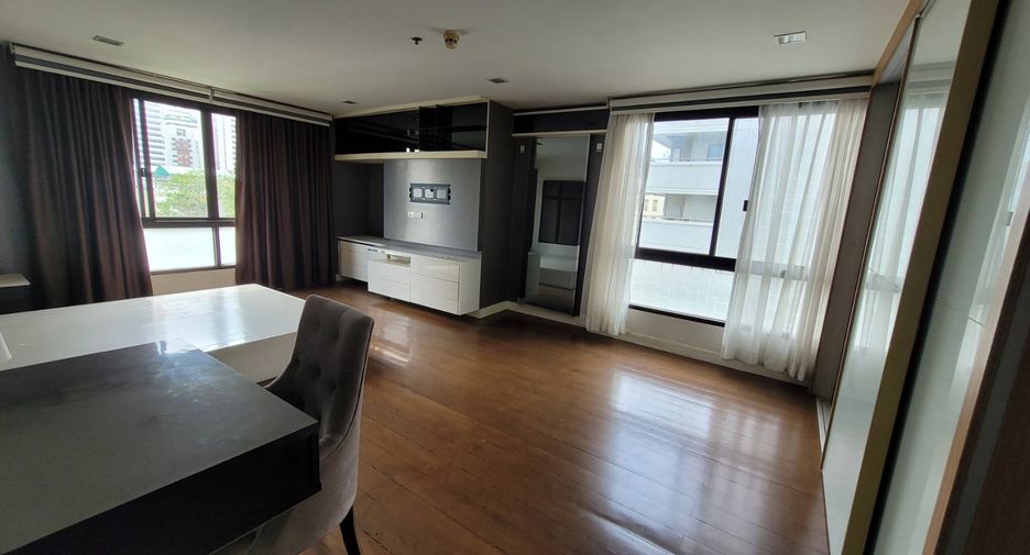 For rent 2 ベッドルーム condo in Watthana, Bangkok