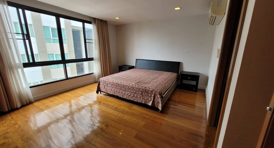 For rent 2 ベッドルーム condo in Watthana, Bangkok