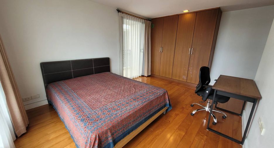 For rent 2 ベッドルーム condo in Watthana, Bangkok