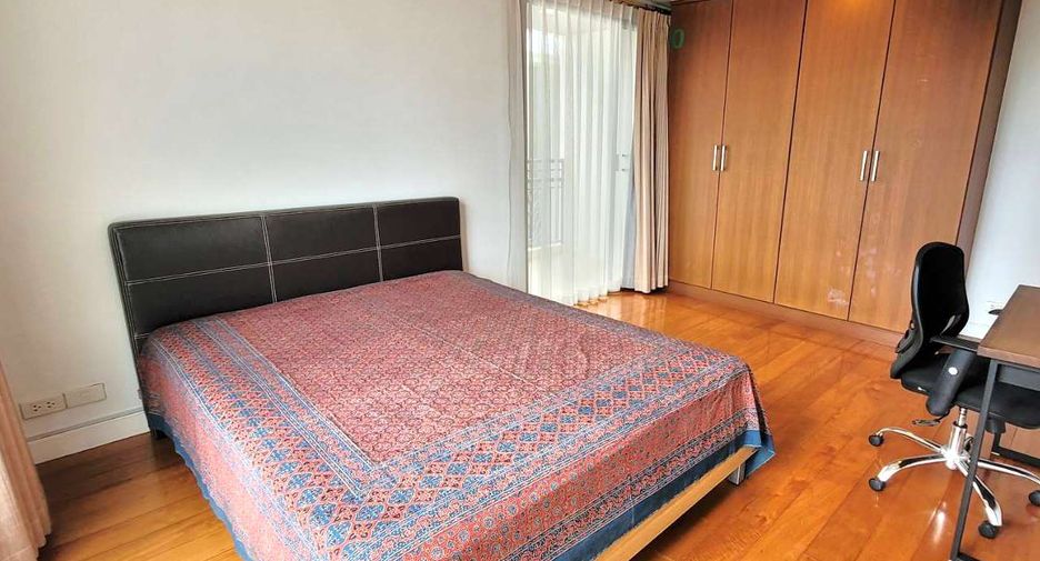 À louer 2 chambres condo à Watthana, Bangkok