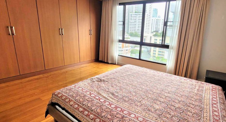 À louer 2 chambres condo à Watthana, Bangkok
