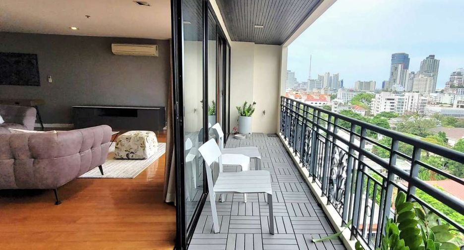 À louer 2 chambres condo à Watthana, Bangkok