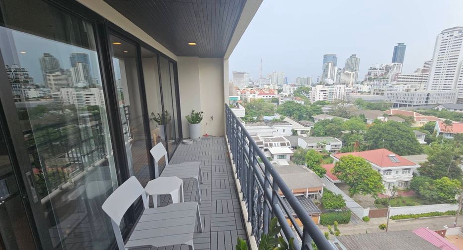 For rent 2 ベッドルーム condo in Watthana, Bangkok