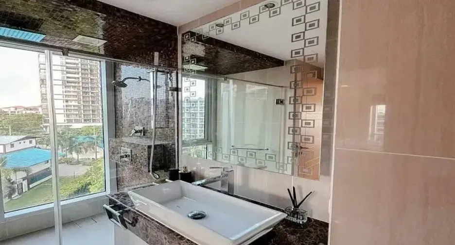 Продажа 2 спальни кондо в Северная Паттайя, Паттайя