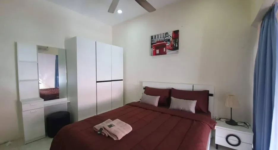 For rent 4 ベッドルーム villa in Pratumnak, Pattaya