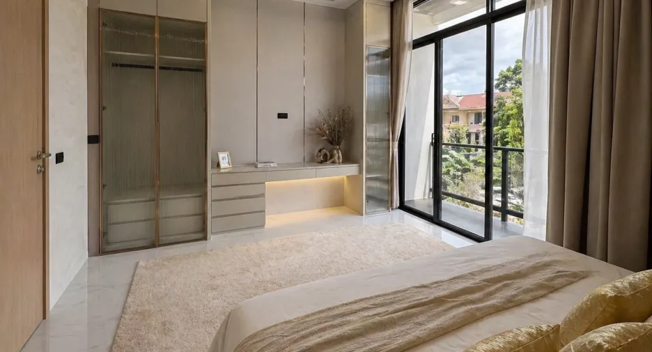Villa zum Kauf mit 4 Zimmer in East Pattaya, Pattaya