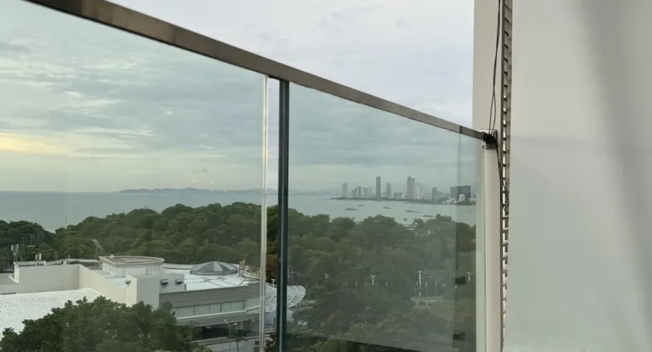 À vendre 2 chambres condo à Pratumnak, Pattaya