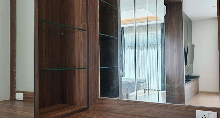 Haus zum Kauf und zur Miete mit 4 Zimmer in Pak Kret, Nonthaburi