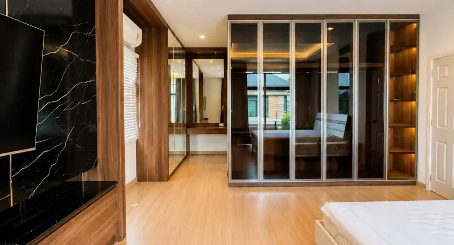 出售 和 出租 4 卧室 独立屋 在 Pak Kret, Nonthaburi
