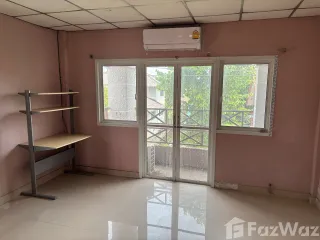 For sale 3 bedrooms townhouse in Bangkok Yai, Bangkok