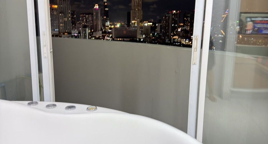 Wohnung zur Miete mit 1 Zimmer in Watthana, Bangkok