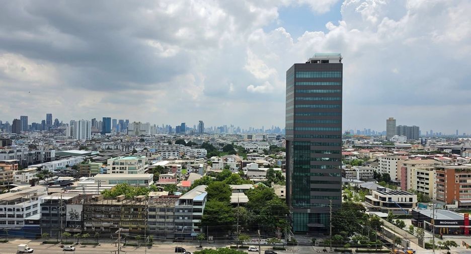 For rent 2 ベッドルーム condo in Yan Nawa, Bangkok